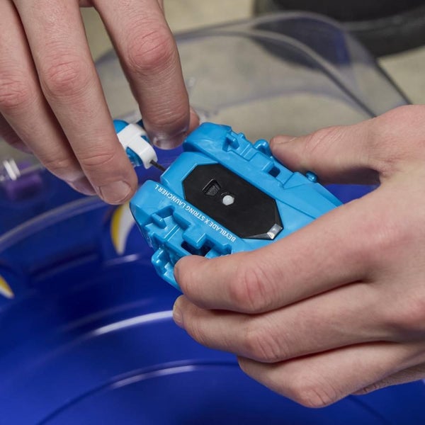 Beyblade X: Deluxe Launcher - Cobalt Dragoon 2-60C Carousel 5