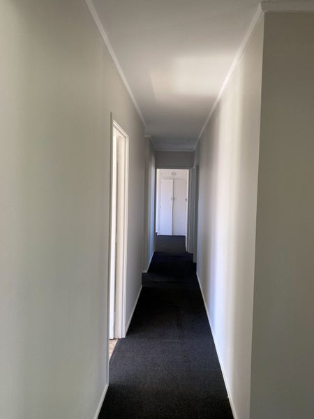 Forrest Hill, 4 bedrooms64310415186946114