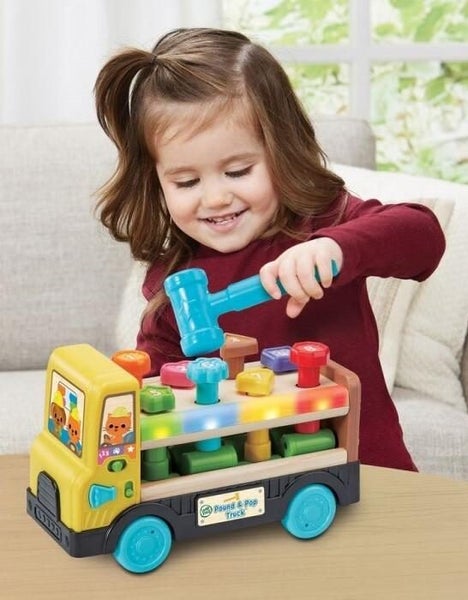LeapFrog: Pound & Pop Truck Carousel 4