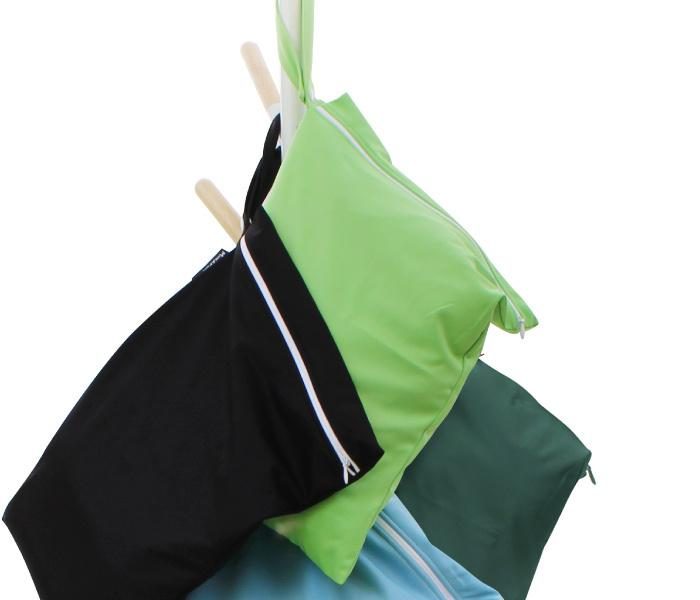 Mum 2 Mum: Wet Bag - Lime Carousel 3