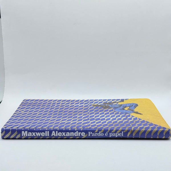 Pardo e papel by Maxwell Alexandre64312948601985112