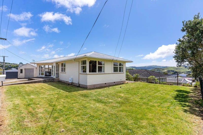 Your Next Project Awaits in Popular Paparangi!64314878256387110
