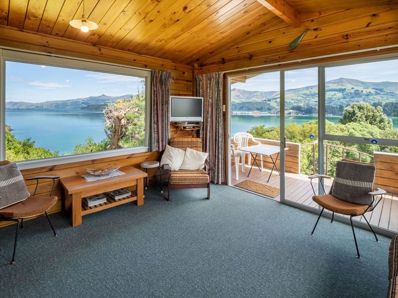 Classic Kiwi Bach With Sea Views64314878302722111