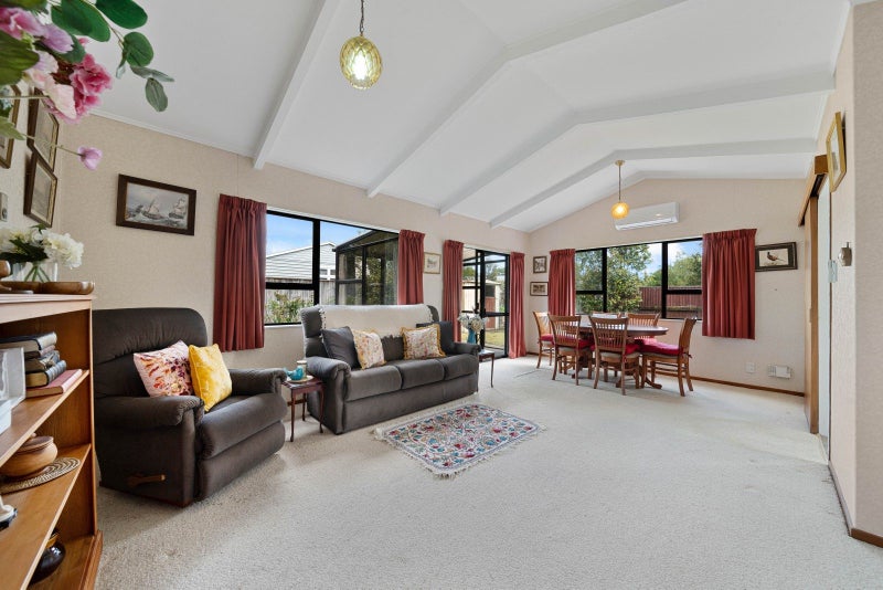 Sweet, Sunny and So Convenient – BEO $399,00064315379505282112