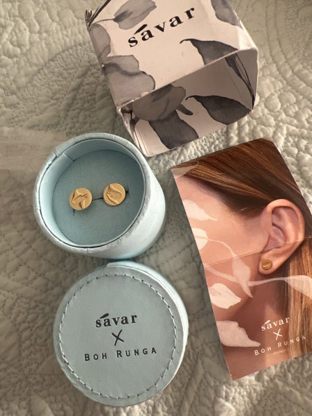 Boh Runga Gold Earrings New with Box Gift Bag Carousel 1