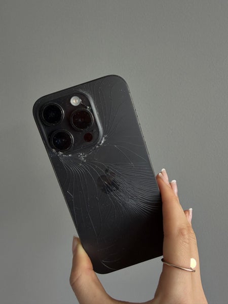 iPhone 15 pro64315735498754113