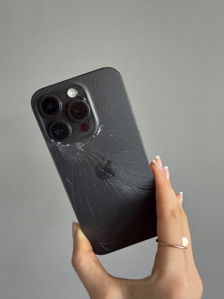 iPhone 15 pro64315735498754114