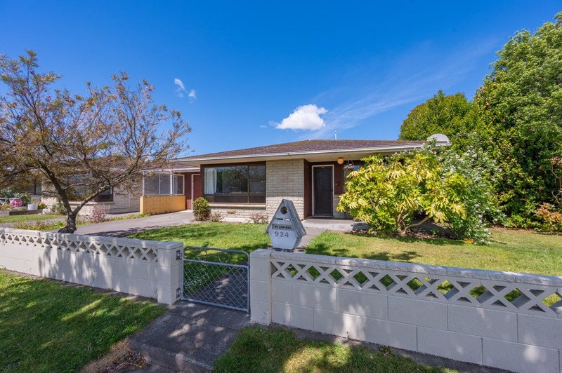 Spacious Unit and Move In Ready64315765404033110