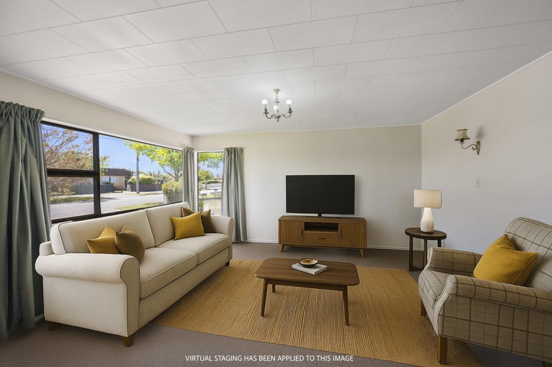 Spacious Unit and Move In Ready64315765404033112