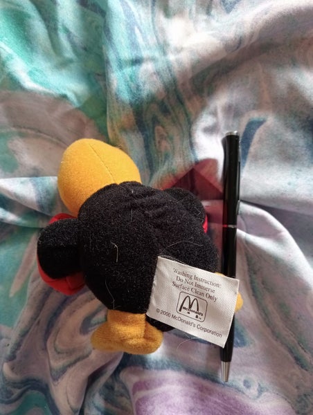 McDonald's New Zealand 2000 millennial Olympics boxing Goldie the Kiwi Carousel 2