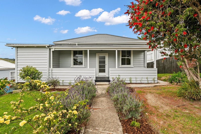 Modernised Character Home, Immediate Possession64316360353537110