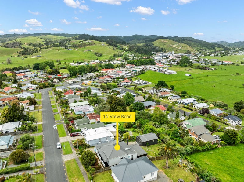 Modernised Character Home, Immediate Possession64316360353537113