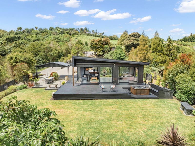 Peace, Privacy and Panoramic Valley Views64316567698179113