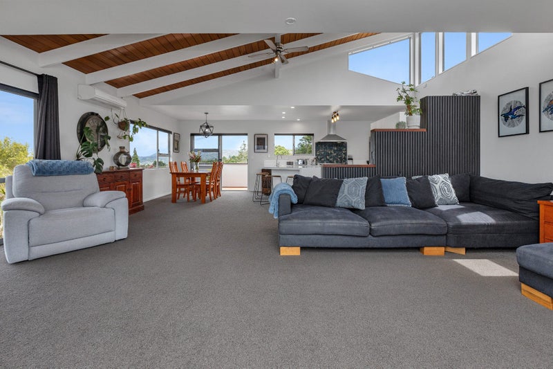 Family Home, Truly Ticks All the Boxes!64316567712129111