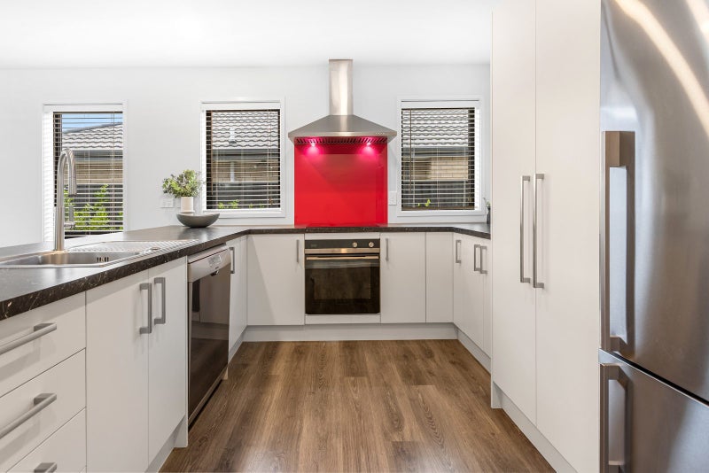 A New Home For Christmas - Move In and Enjoy!64316774726403111