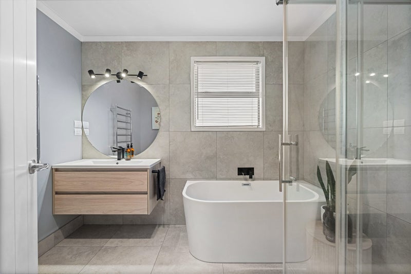 Vendors bought, no question - this is selling!64316967436419112