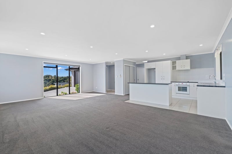 3 bedrooms, 2 bth brick and tile, double glazed64316967469186112