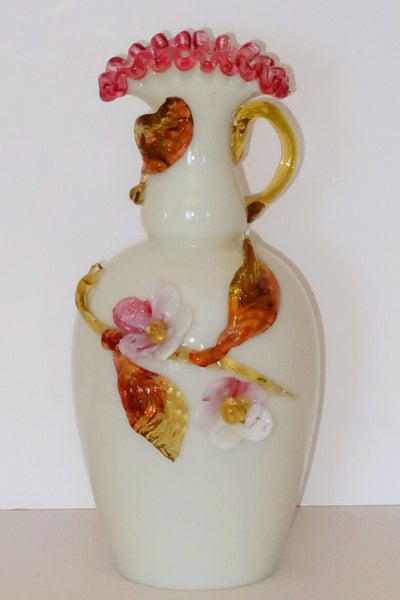 ***BEAUTIFUL GLASS VASE WITH APLLIED GLASS FLOWERS AND AMBER LEAVES*** Carousel 1