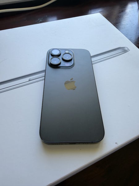 iPhone 15 Pro – 128 GB (Black Titanium)64317026465410113