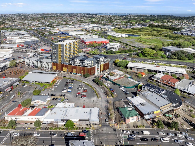 Development opportunity with options in New Lynn64318001874818114