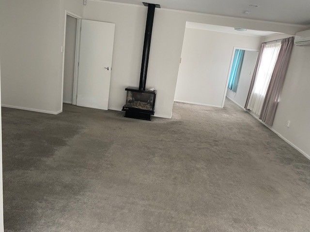 Howick, 4 bedrooms64671281205250113