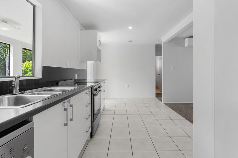 Modern, Stylish, & Renovated Kensington Gem!64317279314691113