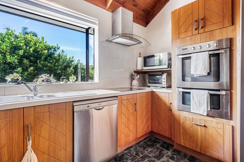 Multi-Generational Home Ready to Go!64317294499713113