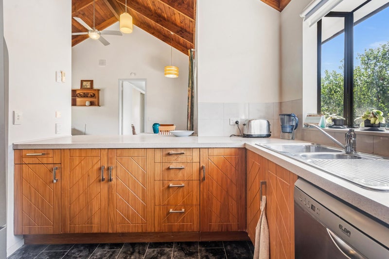 Multi-Generational Home Ready to Go!64317294499713114