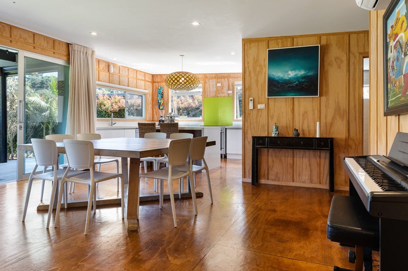 Sunny, Stylish, and Set for Coastal Living64317294640771112