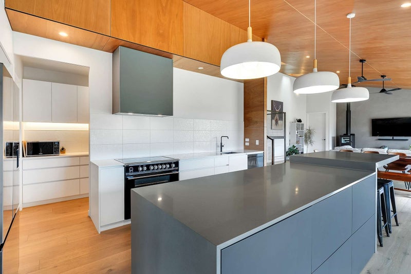 Architectural Brilliance. Views to Live For.64317399449474113