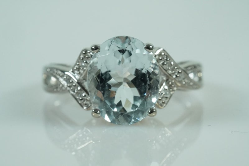Amazing 9ct White gold ICY Aquamarine & diamond ring Carousel 1