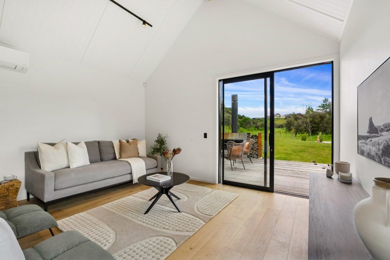 Act Now – Clear Instructions to Sell!64317683508097114