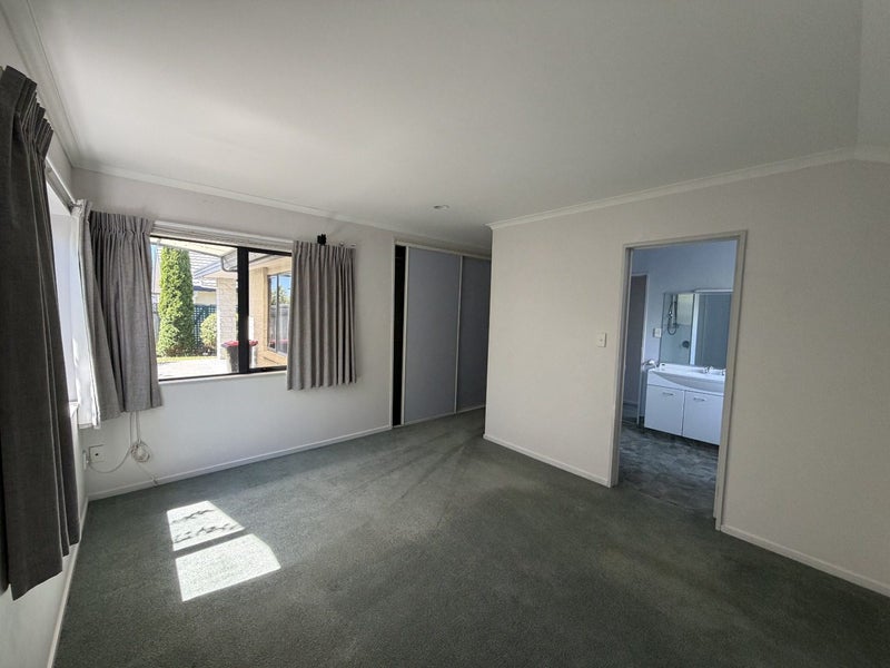 Hastings Central, 3 bedrooms64317774248449114