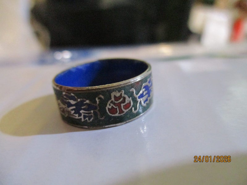 Closine ring Carousel 1