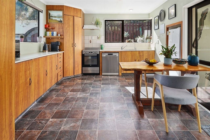 Toi Toi, 3 bedrooms64318002070657113