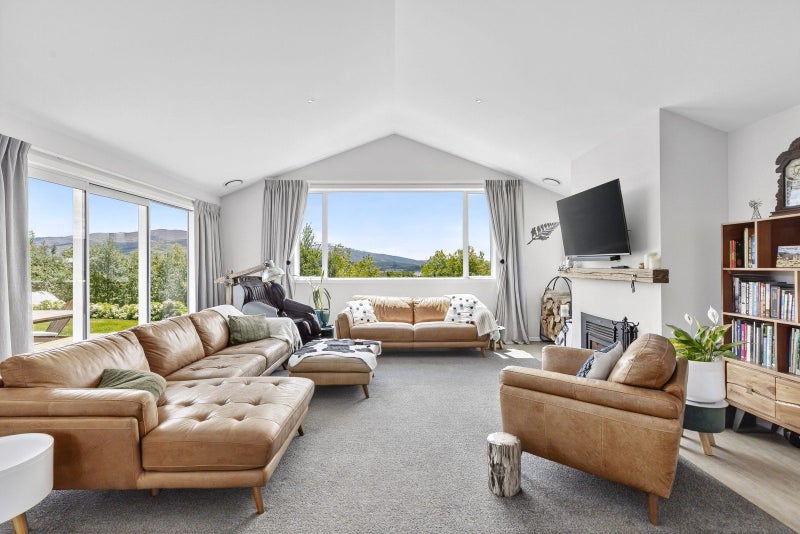 Where Every Day Begins with a View!64318002101889114