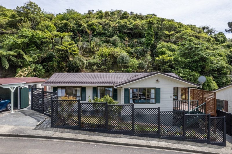 A must see Karori gem!64318200496003111