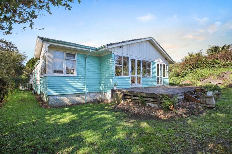 Tear-Down Home on 959m2 THAB Zone!64318308054658114