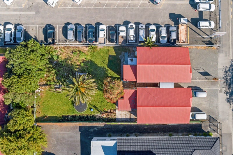 Two titles - one package64318200652801112