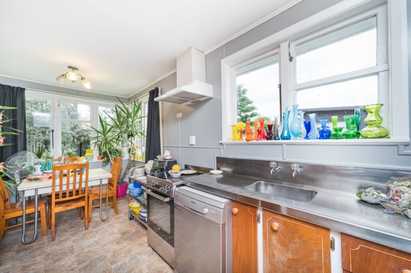 Three bedrooms, great value!64318307969027112