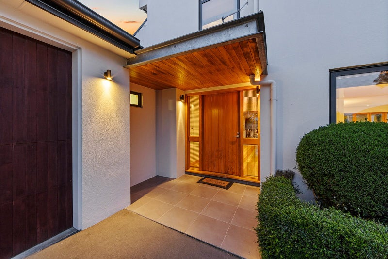 LIFESTYLE DEFINED BY LOCATION64318308002691112