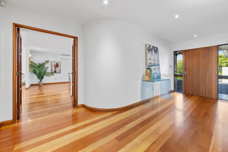 LIFESTYLE DEFINED BY LOCATION64318308002691113