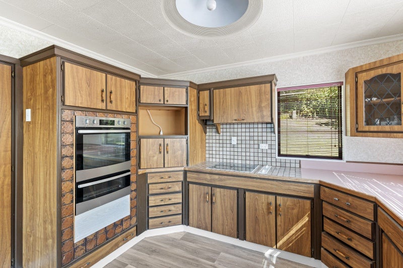 Elevated home, flat, and with views64318308214146113