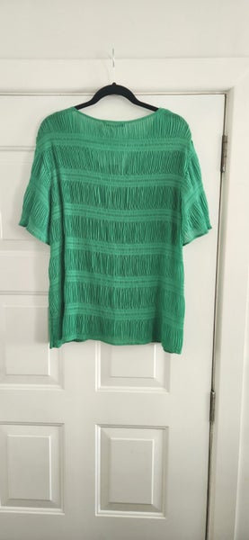 Gloss By Shine On 100% Polyester Top64424231630337111