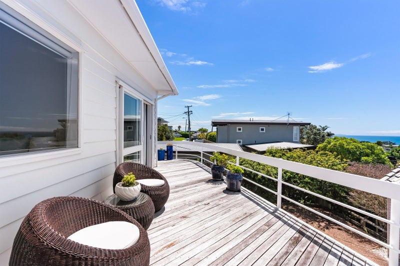 Top location, big views, dream downsize!64318399734657113