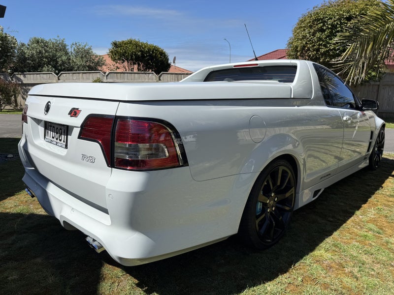 2012 Holden HSV Maloo R8 317 6 Speed Manual64318399701250113