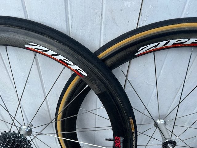 Zipp 303 Carbon Tub wheelset - 10 Spd Carousel 10