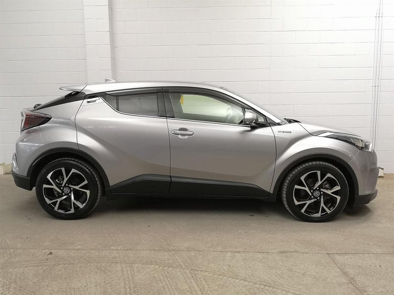 2017 Toyota C-HR 1.8 hybrid G Leather Spec Spor...64319518602370112