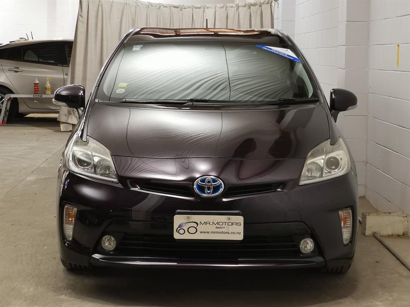 2015 Toyota Prius 1.8 S model with Low KM Nice...64319518660226113