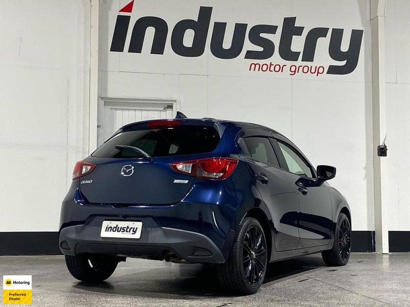 2017 Mazda Demio 13S - Heated Seats64319911173634111